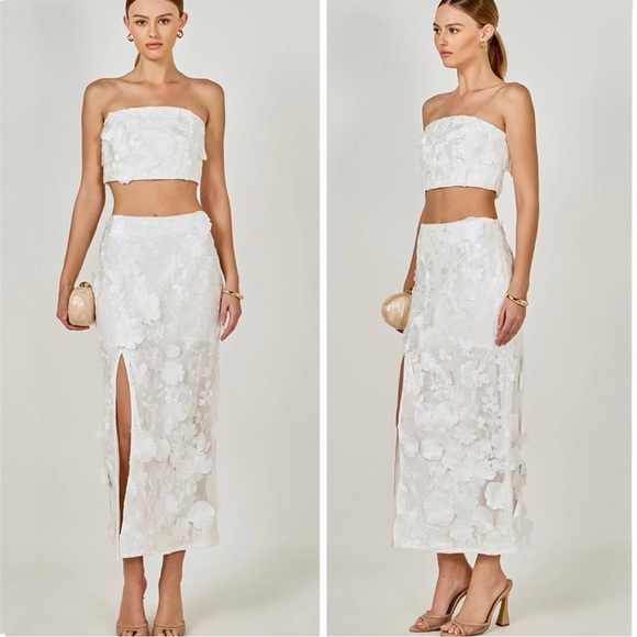 Endless Rose White 3D Embroidered Floral Lace Semi Sheer Pencil Midi Skirt NEW - Picture 2 of 14